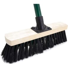 Town and Country Wooden Yard Broom